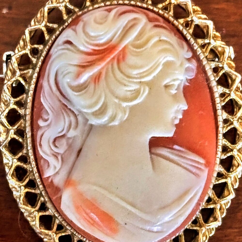 cameo